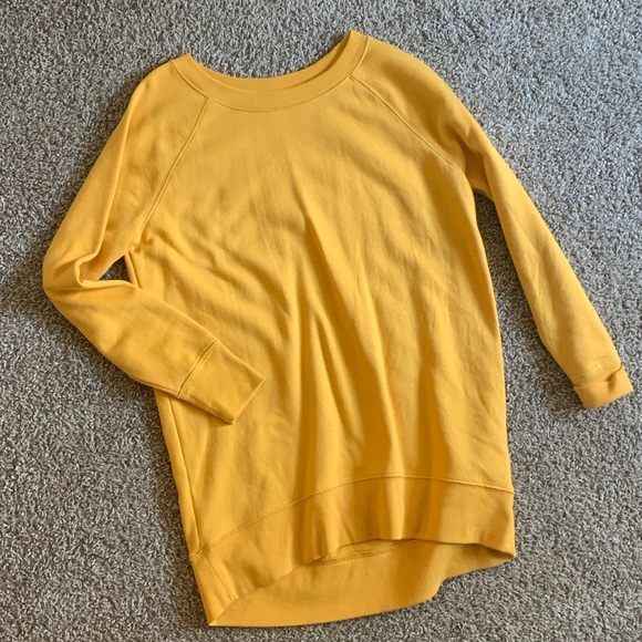 Old navy crewneck - Picture 1 of 2